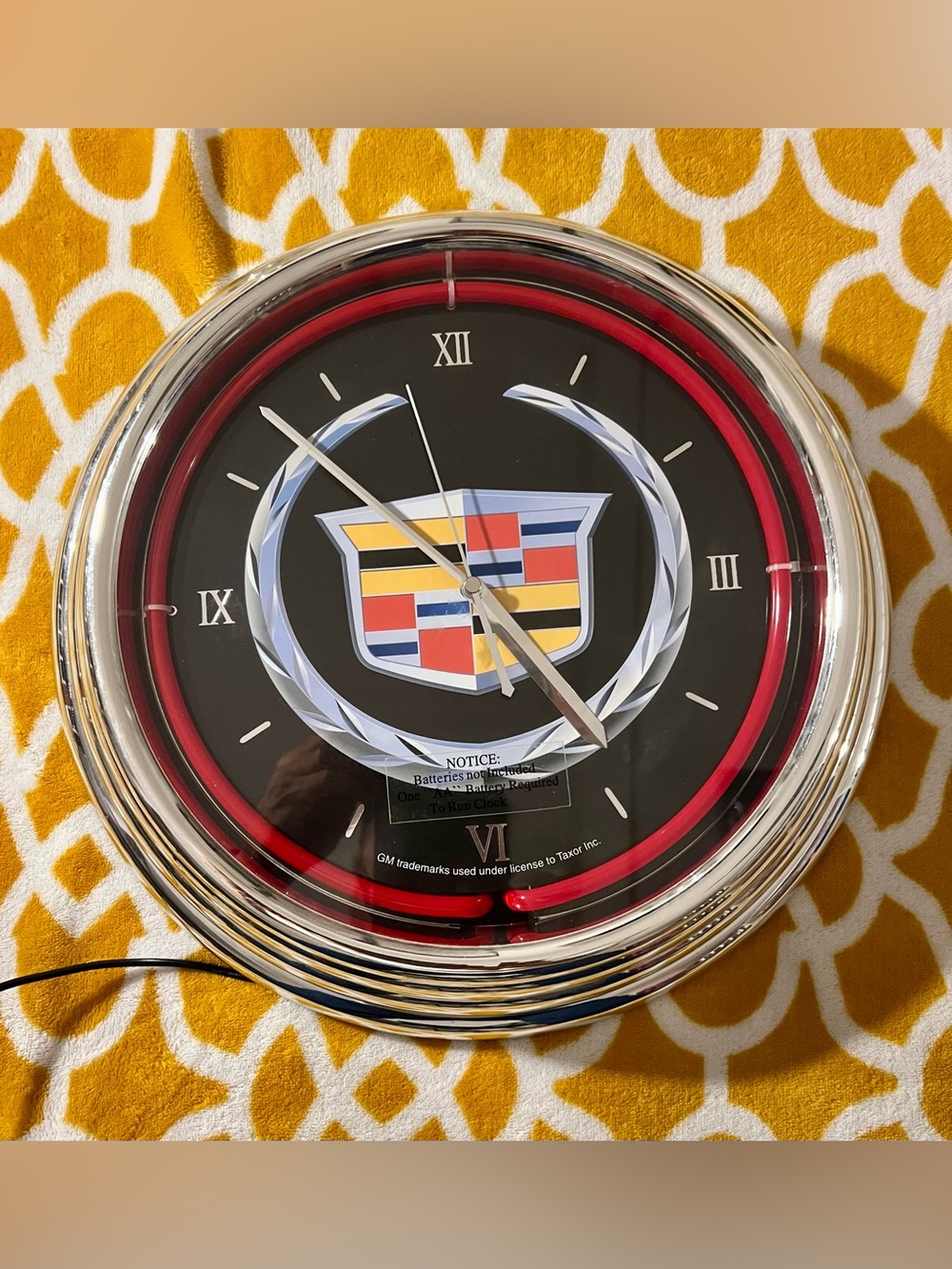 Cadillac Logo Round Neon-Style Ring Wall Clock 15 in Analog Quartz Roman